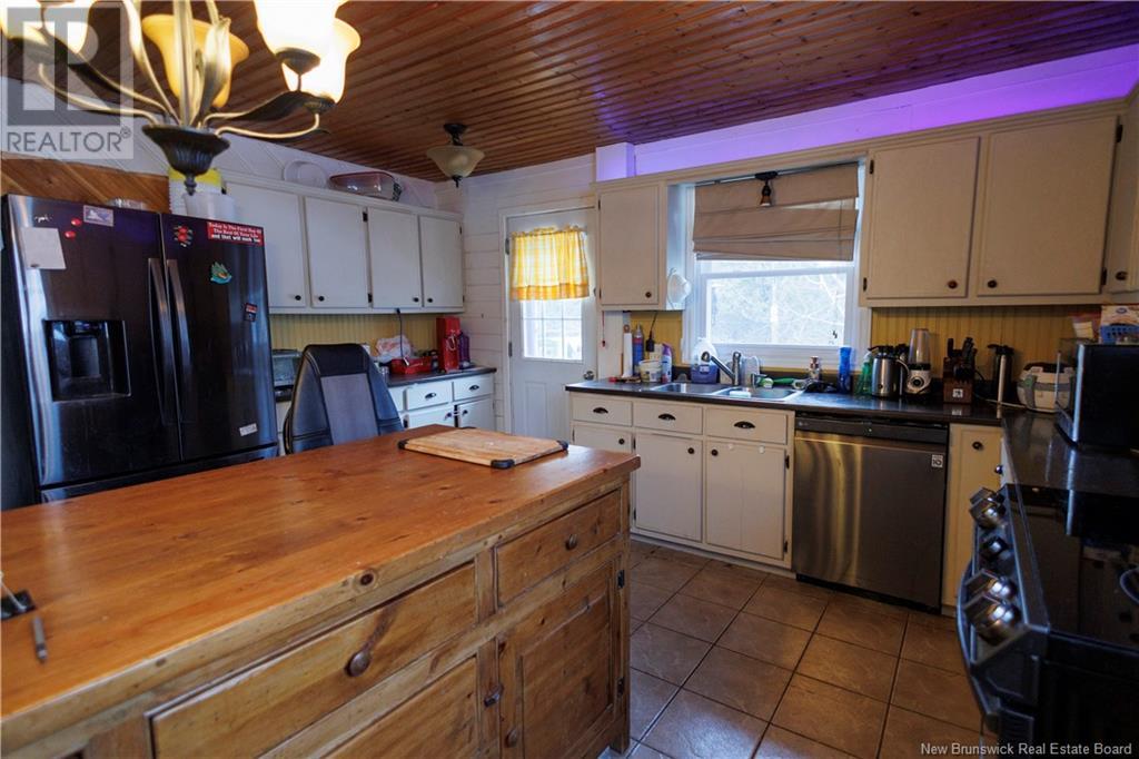 28 Bridgeview Street, Plaster Rock, New Brunswick  E7G 1E7 - Photo 6 - NB113646