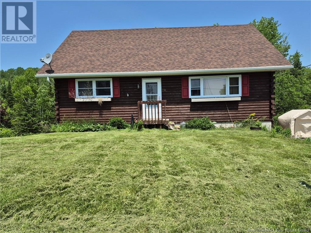 28 Bridgeview Street, Plaster Rock, New Brunswick