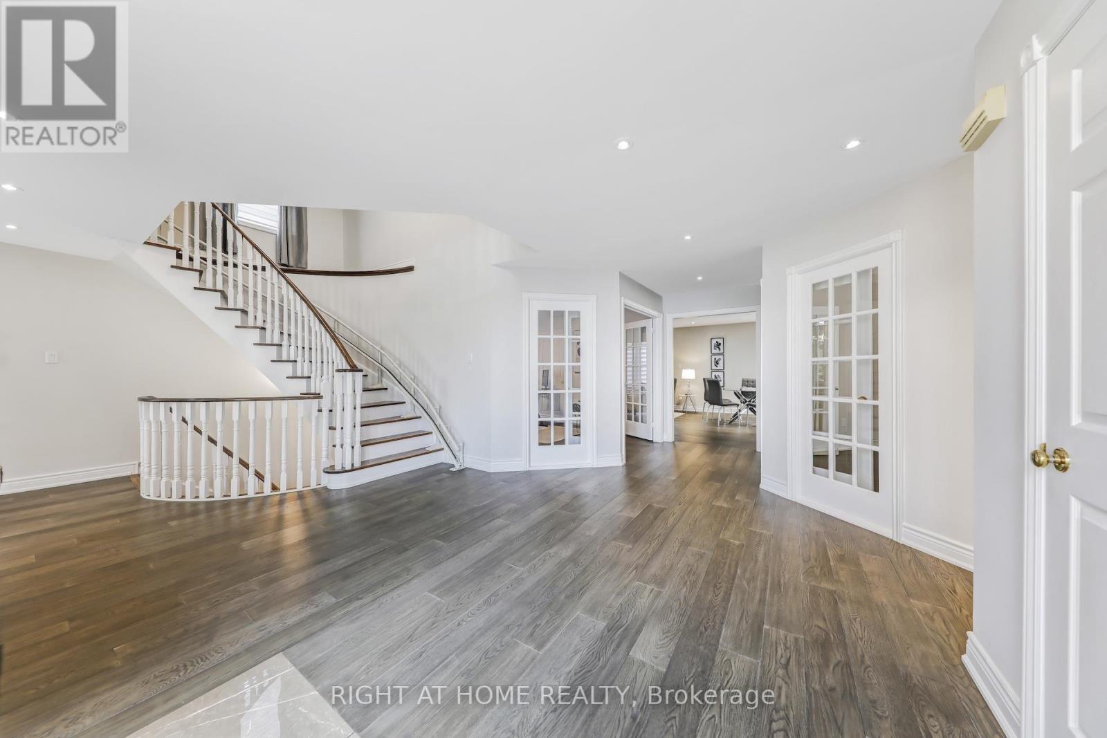 Property at 20 WOBURN DRIVE image 5