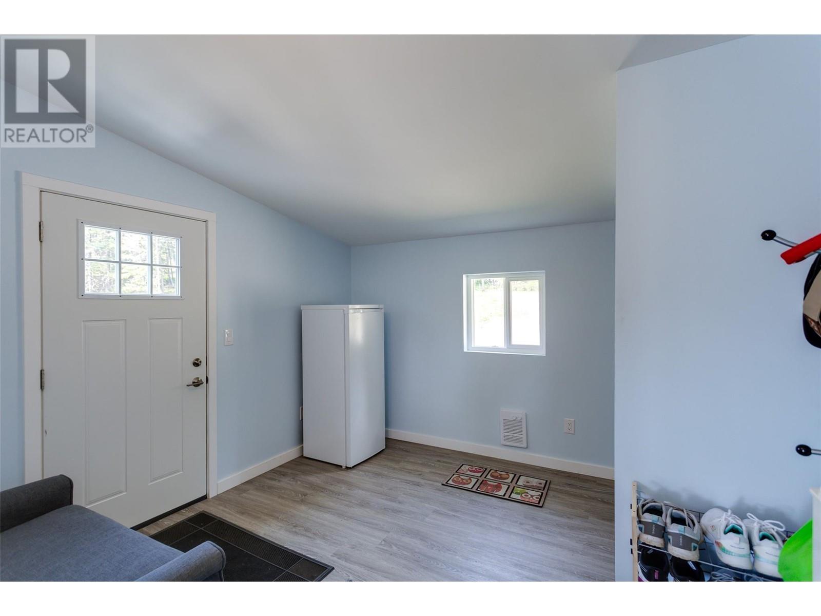 1881 Cardinal Creek Road, Kelowna, British Columbia  V1P 1J3 - Photo 9 - 10350454