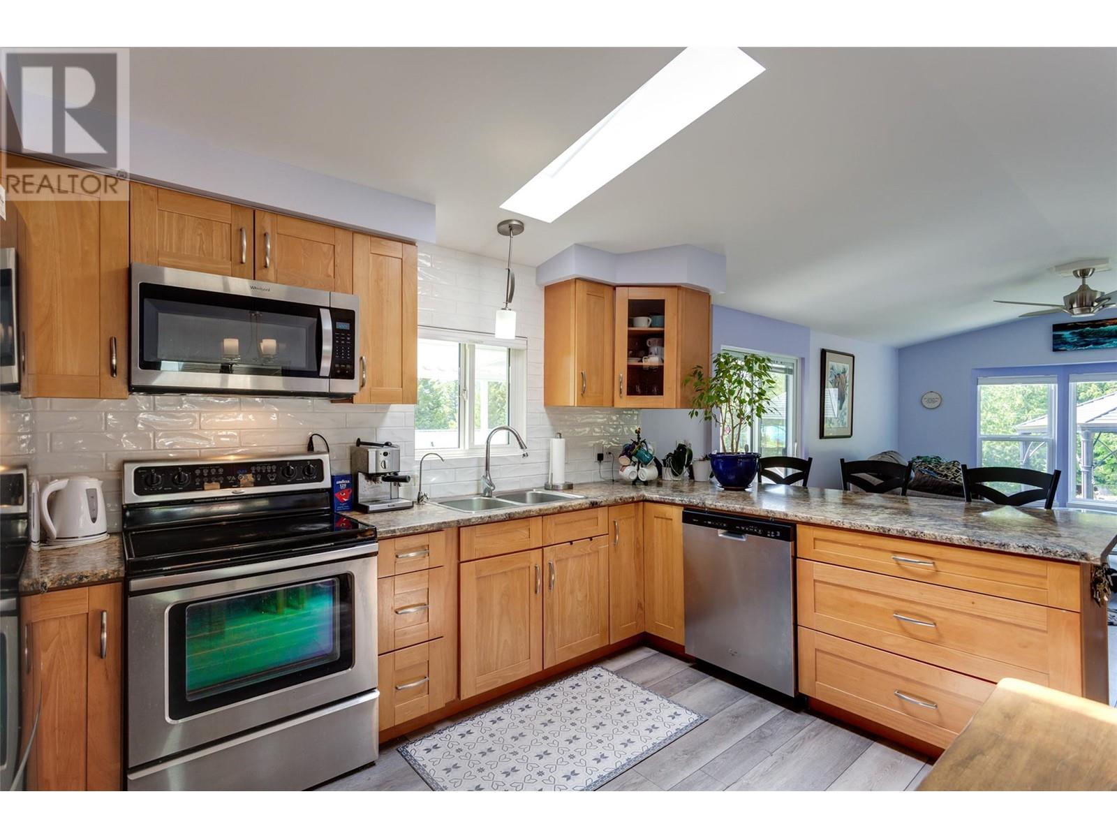 1881 Cardinal Creek Road, Kelowna, British Columbia  V1P 1J3 - Photo 15 - 10350454