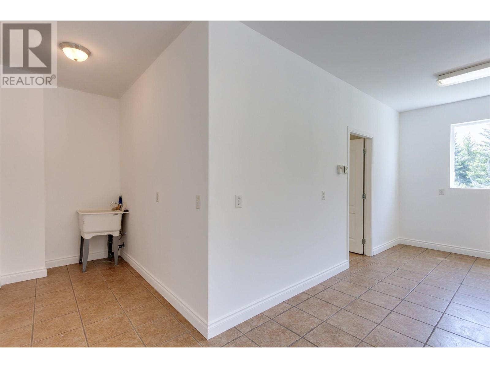 1881 Cardinal Creek Road, Kelowna, British Columbia  V1P 1J3 - Photo 59 - 10350454