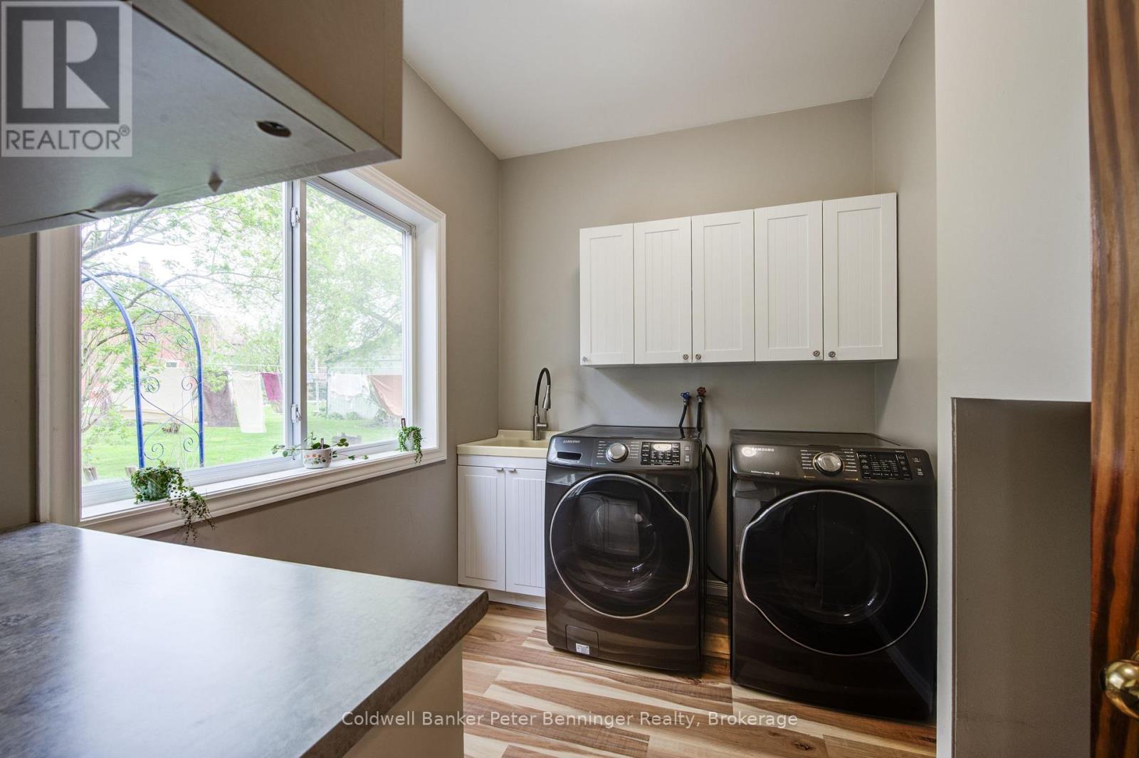 35 George Street, Blandford-Blenheim, Ontario  N0J 1B0 - Photo 10 - X12200925