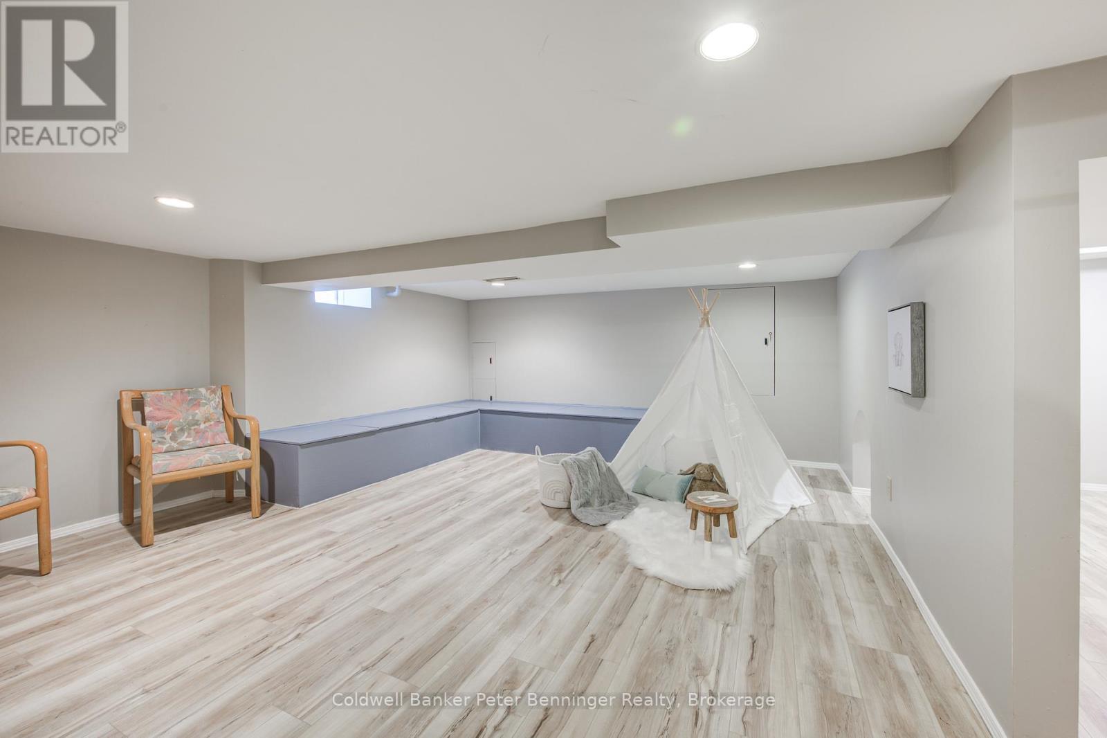 35 George Street, Blandford-Blenheim, Ontario  N0J 1B0 - Photo 38 - X12200925
