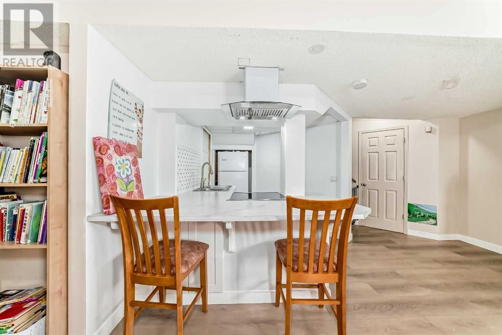 250 Eversyde Close Sw, Calgary, Alberta  T2Y 5A2 - Photo 27 - A2207608