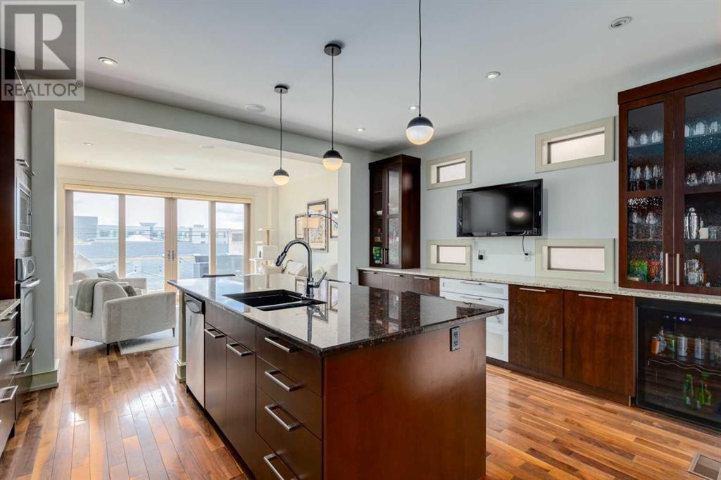 2005 32 Avenue Sw, Calgary, Alberta  T2T 1W7 - Photo 5 - A2213195