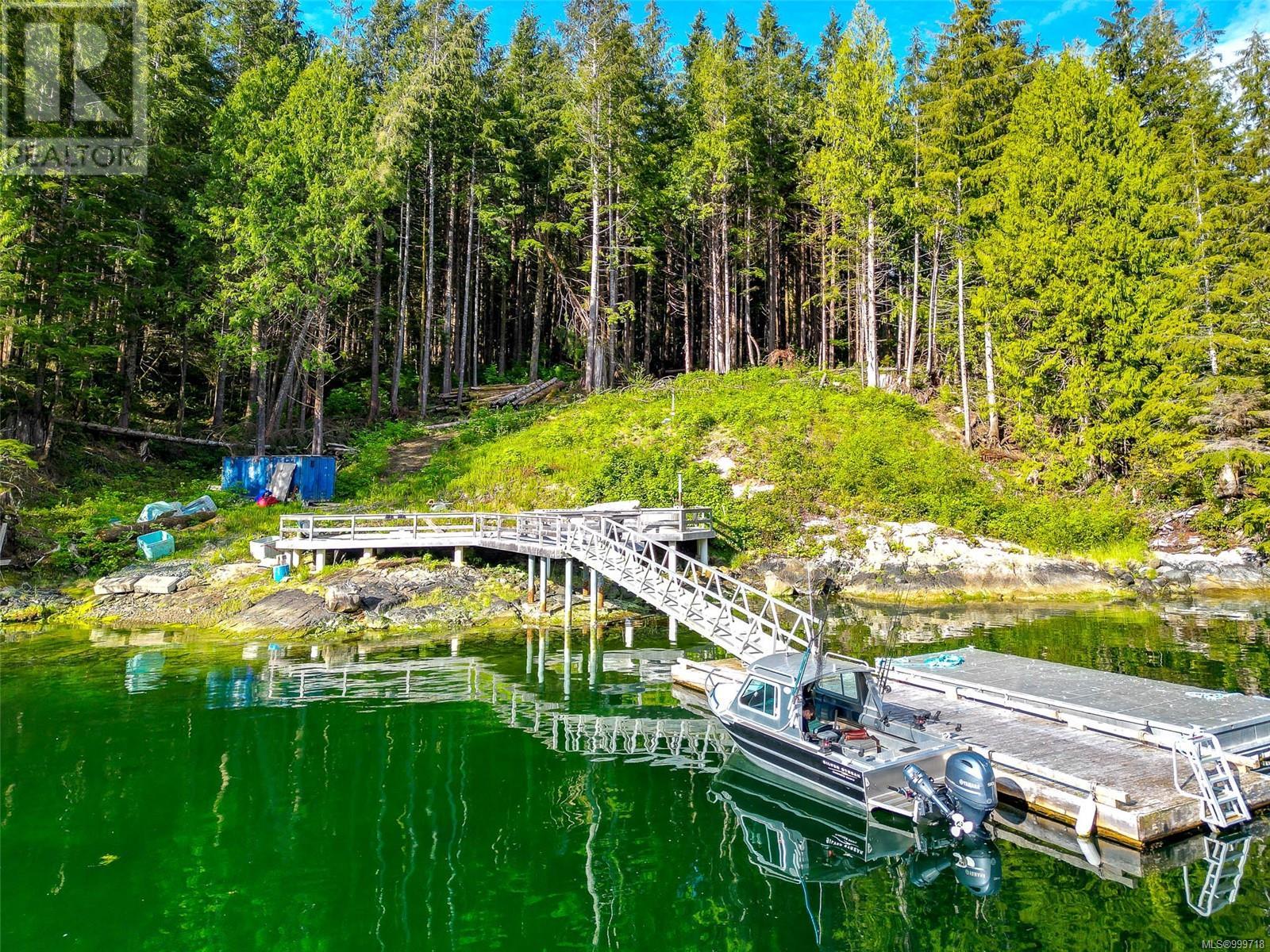 Lot E Cheeyah Island, Bamfield, British Columbia  V0R 2B0 - Photo 2 - 999718