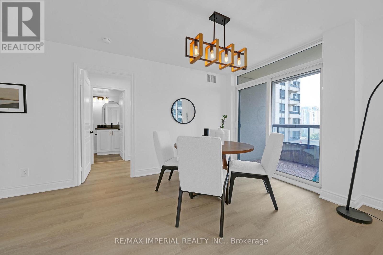 1211 - 5 Northtown Way, Toronto, Ontario  M2N 7A1 - Photo 10 - C12204752