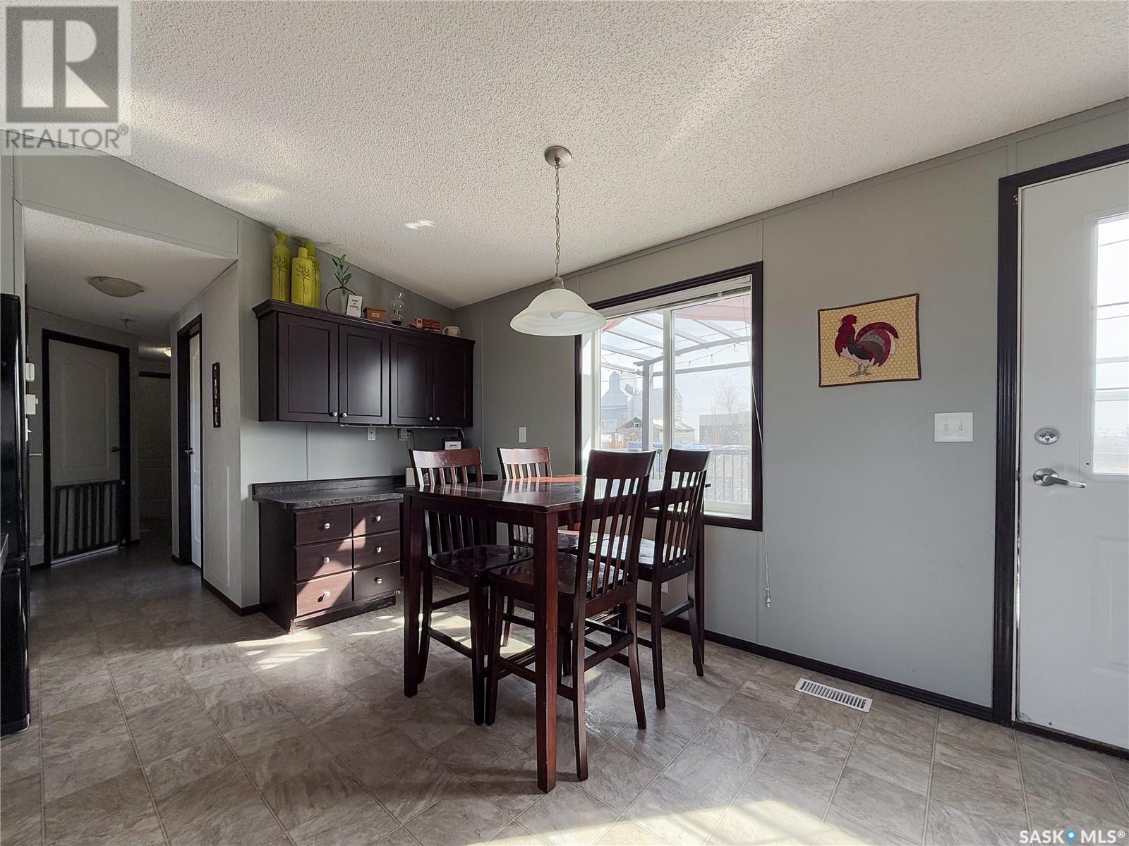 306 2nd Avenue W, Climax, Saskatchewan  S0N 0A7 - Photo 32 - SK003794