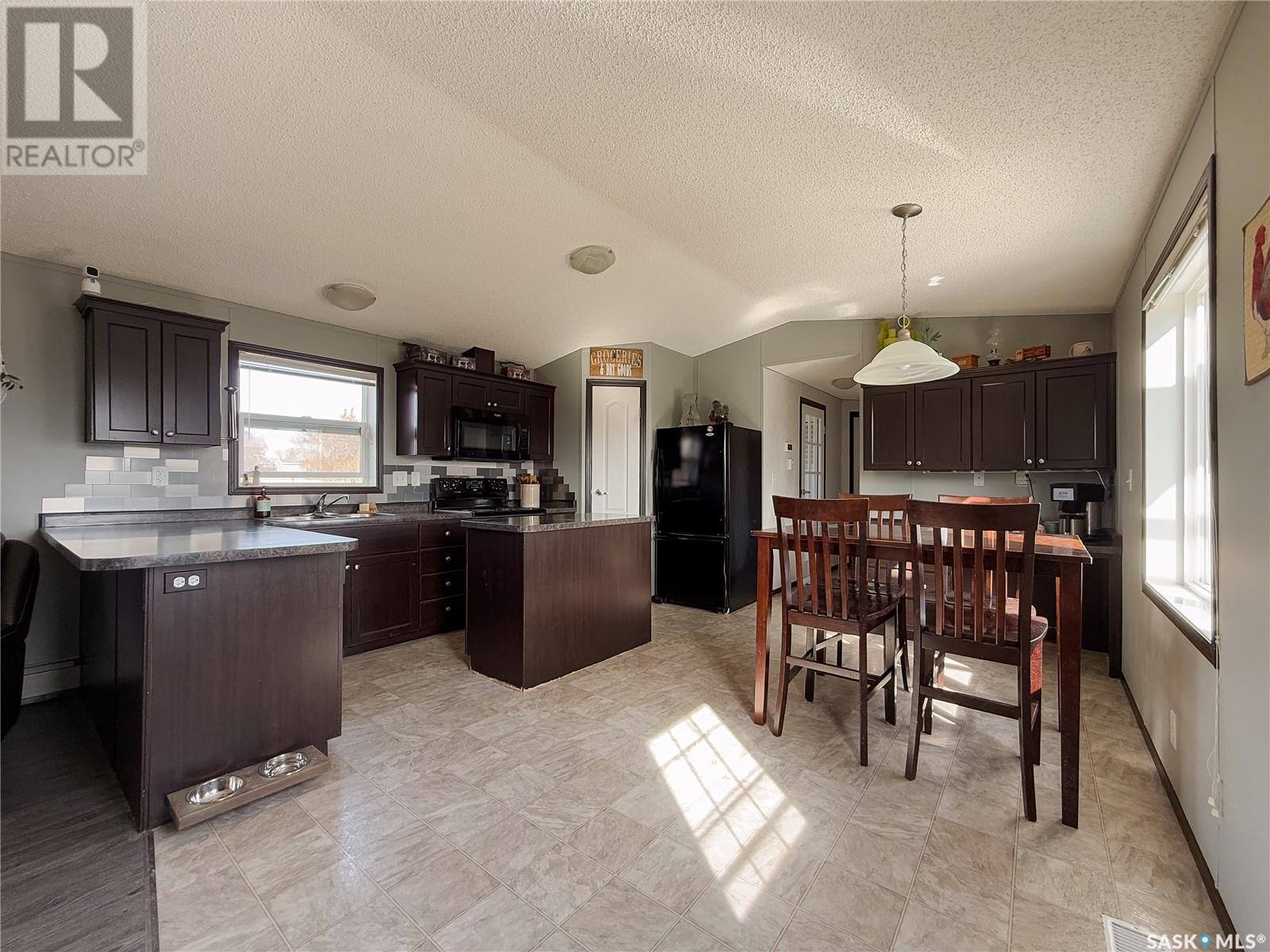 306 2nd Avenue W, Climax, Saskatchewan  S0N 0A7 - Photo 26 - SK003794