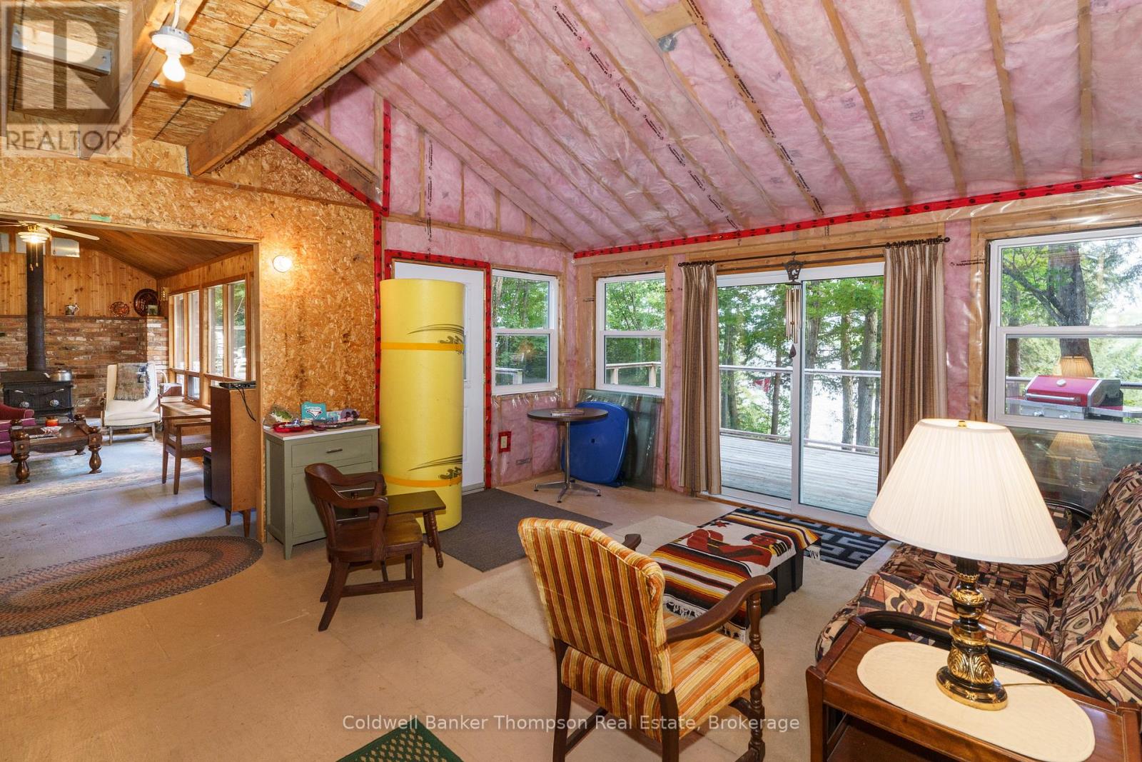 115 Sandwood Drive, Burk's Falls, Ontario  P0A 1C0 - Photo 12 - X12204336