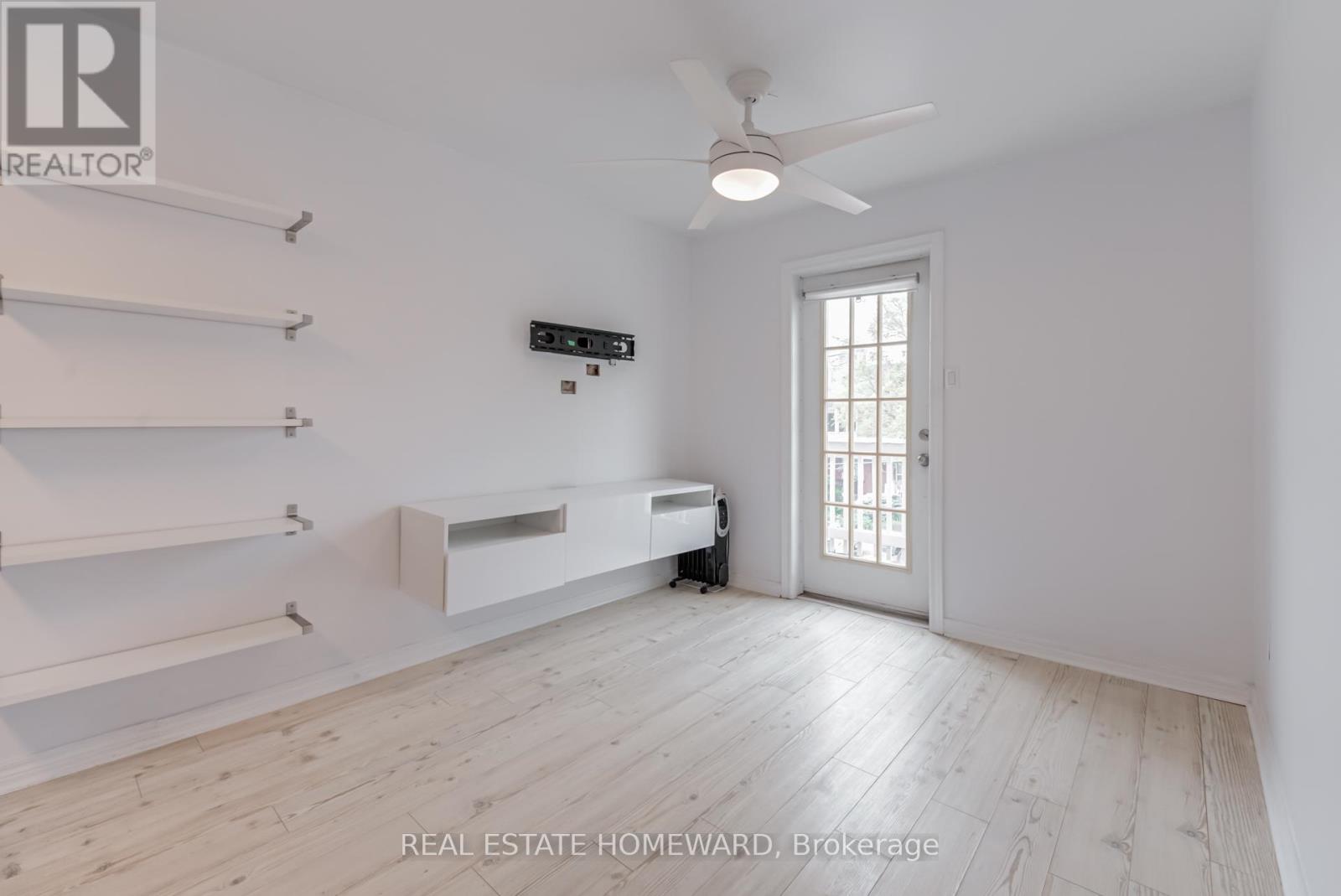 Upper - 559 Delaware Avenue N, Toronto, Ontario  M6H 2V3 - Photo 7 - C12149528