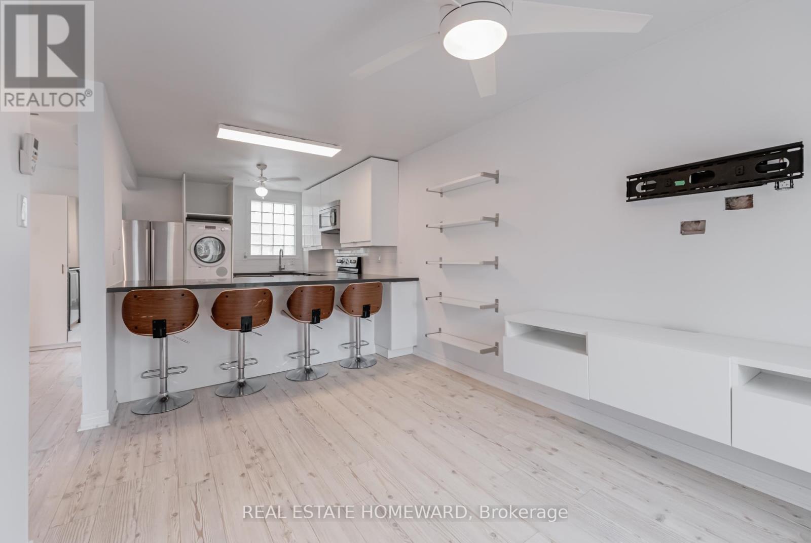 Upper - 559 Delaware Avenue N, Toronto, Ontario  M6H 2V3 - Photo 9 - C12149528