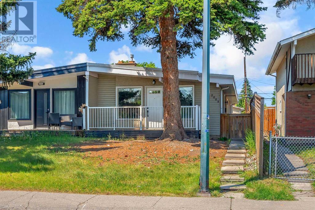 2009 40 Street Se, Calgary, Alberta  T2E 0V2 - Photo 6 - A2227750