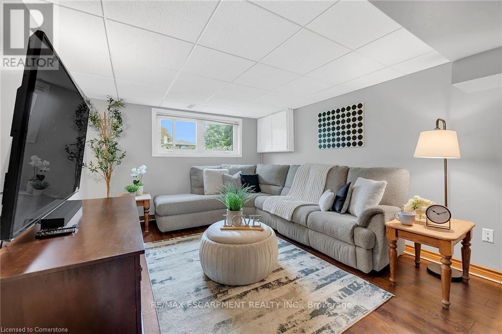 4 Black Friars Road, St. Catharines, Ontario  L2N 2M9 - Photo 25 - X12204751
