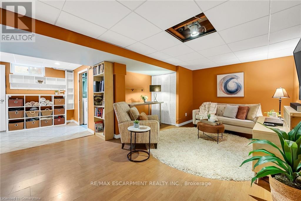 4 Black Friars Road, St. Catharines, Ontario  L2N 2M9 - Photo 35 - X12204751