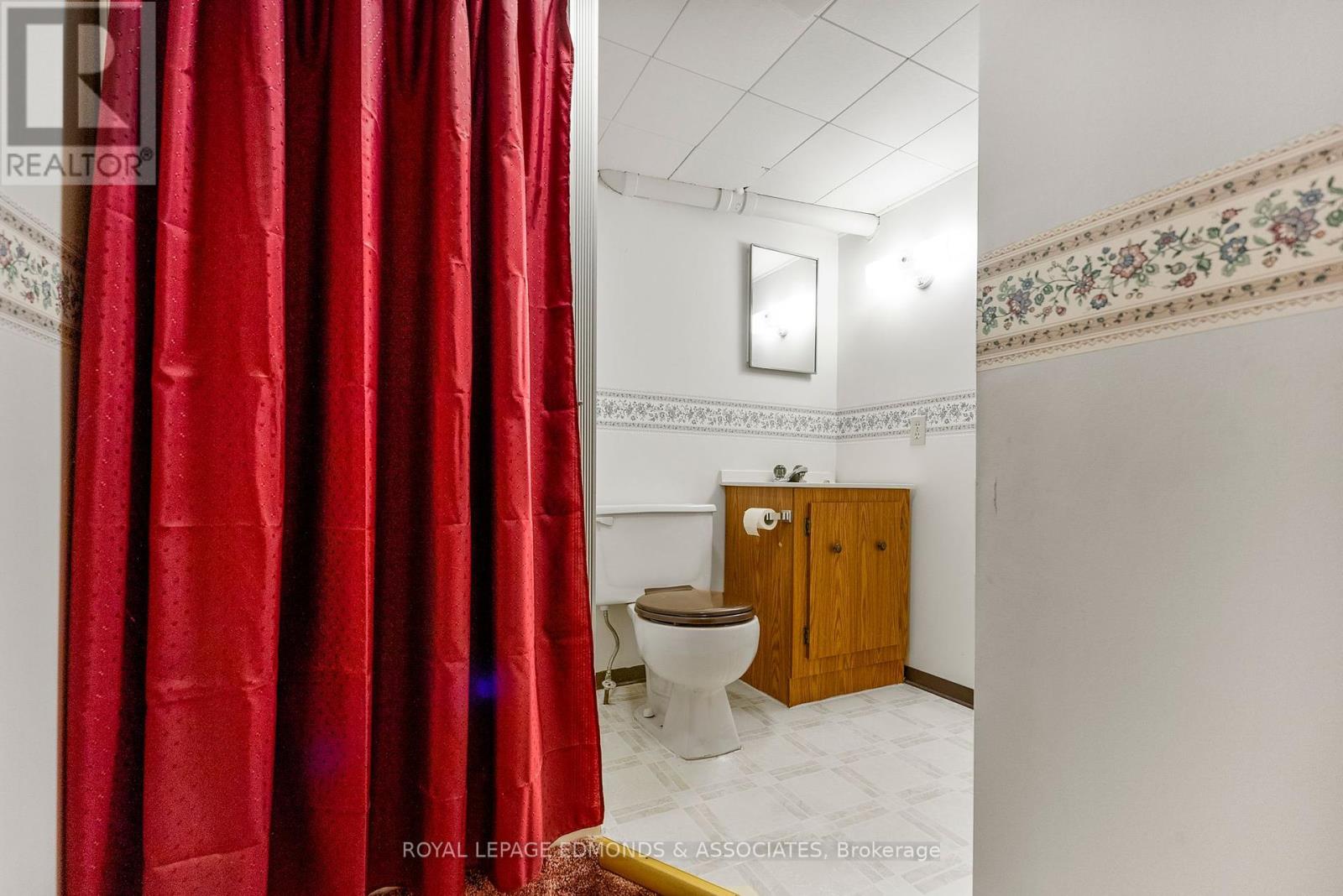 610 Glenwood Drive, Pembroke, Ontario  K8A 1T8 - Photo 27 - X12204781