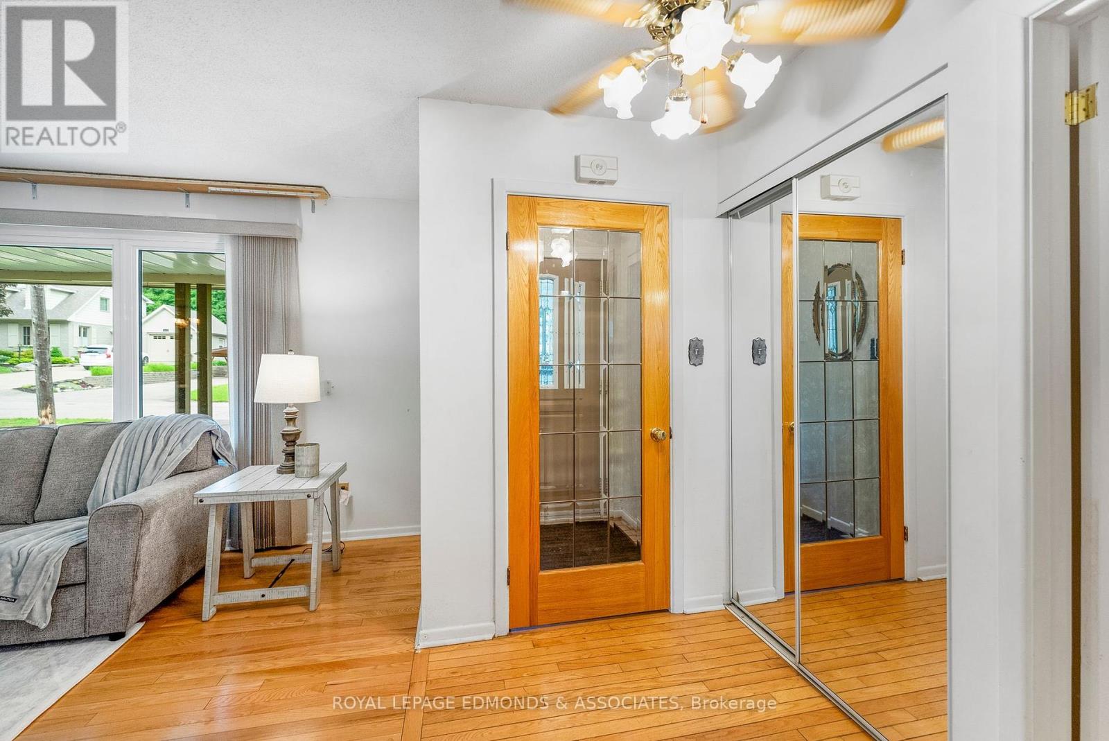 610 Glenwood Drive, Pembroke, Ontario  K8A 1T8 - Photo 6 - X12204781