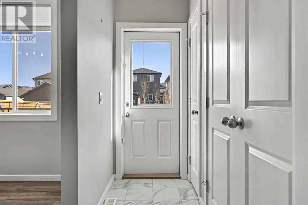 29 Legacy Glen Way Se, Calgary, Alberta  T2X 4E5 - Photo 17 - A2209941