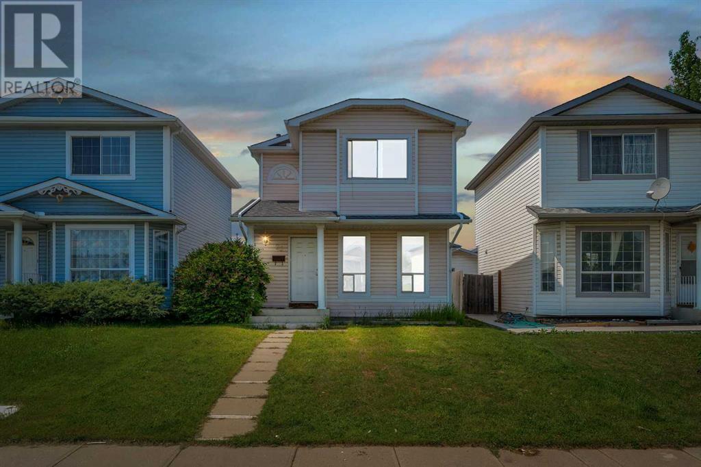25 San Diego Way Ne, Calgary, Alberta  T1Y 7A4 - Photo 1 - A2228778