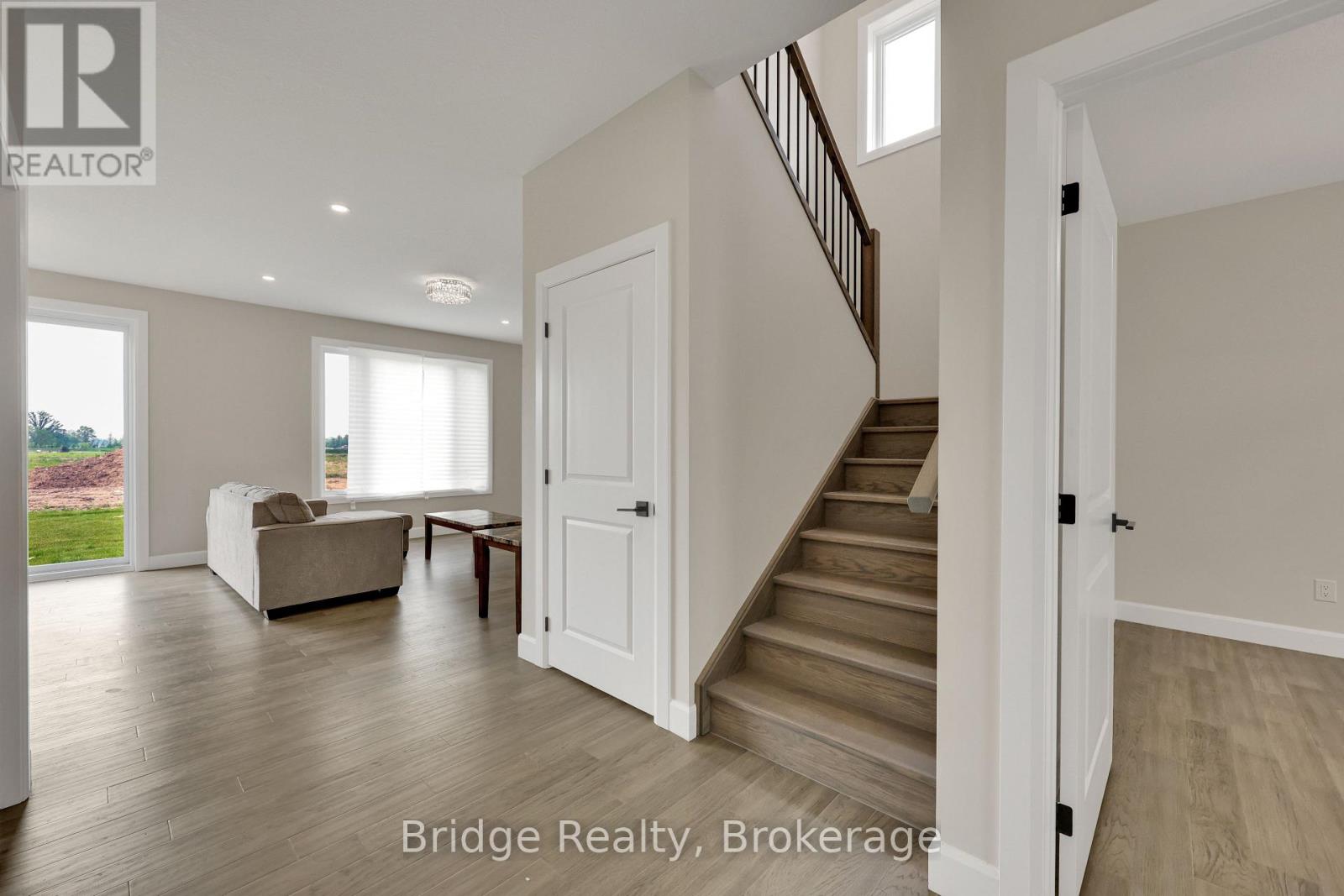 161 Mcleod Street, North Middlesex, Ontario  N0M 2K0 - Photo 24 - X12201081