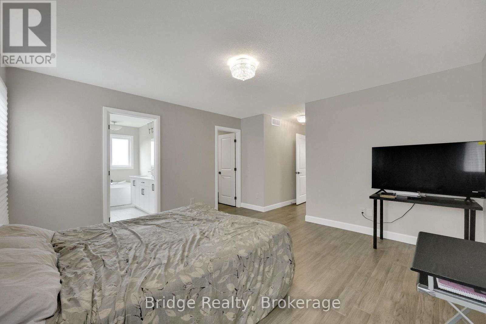 161 Mcleod Street, North Middlesex, Ontario  N0M 2K0 - Photo 29 - X12201081