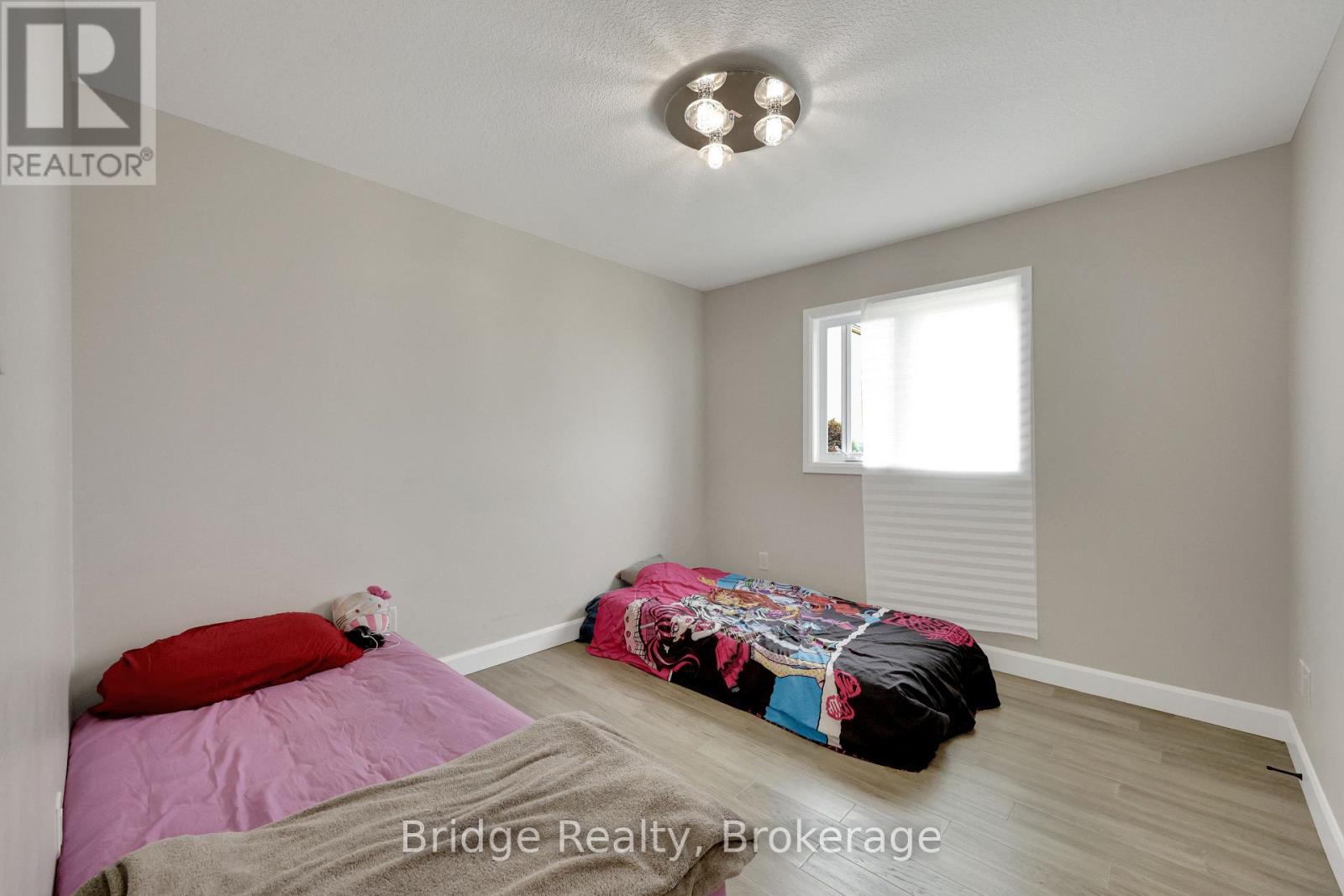 161 Mcleod Street, North Middlesex, Ontario  N0M 2K0 - Photo 25 - X12201081