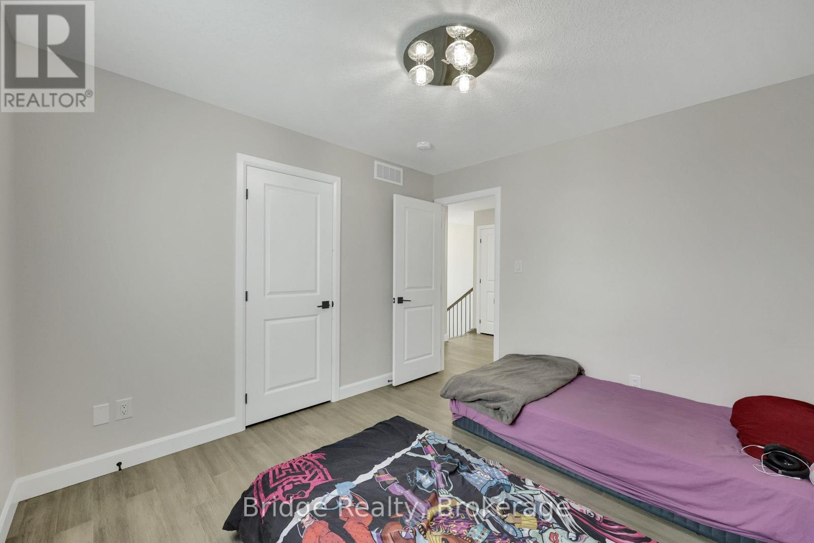 161 Mcleod Street, North Middlesex, Ontario  N0M 2K0 - Photo 26 - X12201081