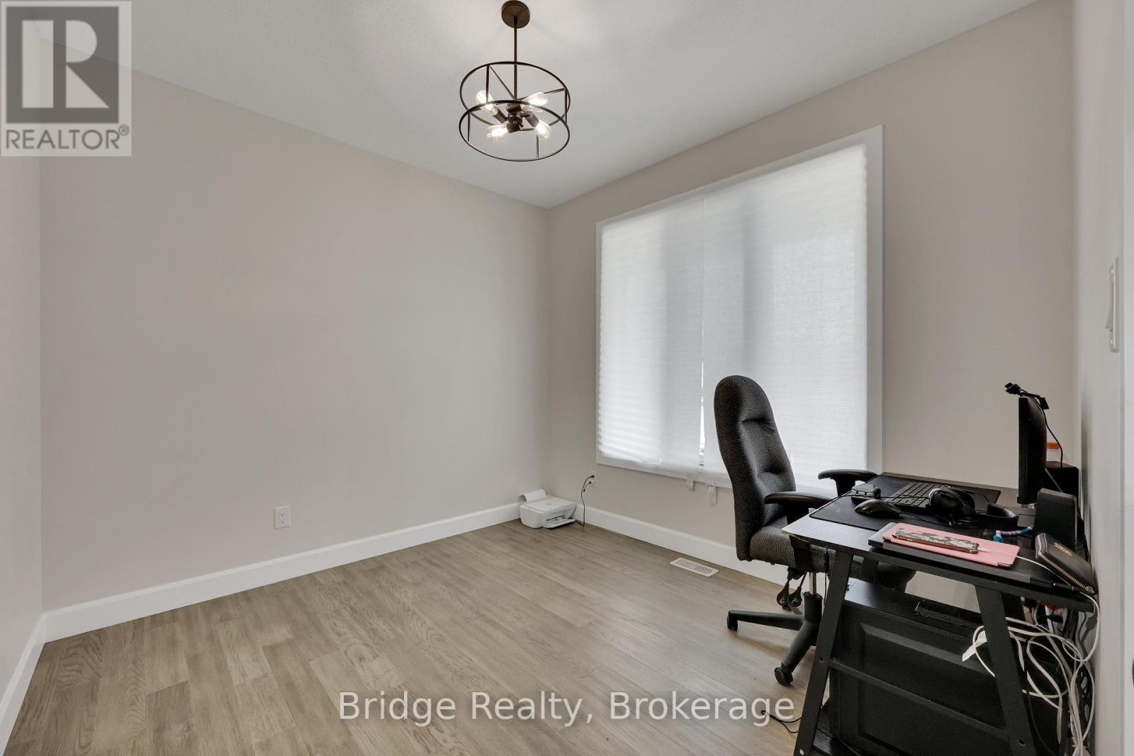 161 Mcleod Street, North Middlesex, Ontario  N0M 2K0 - Photo 9 - X12201081