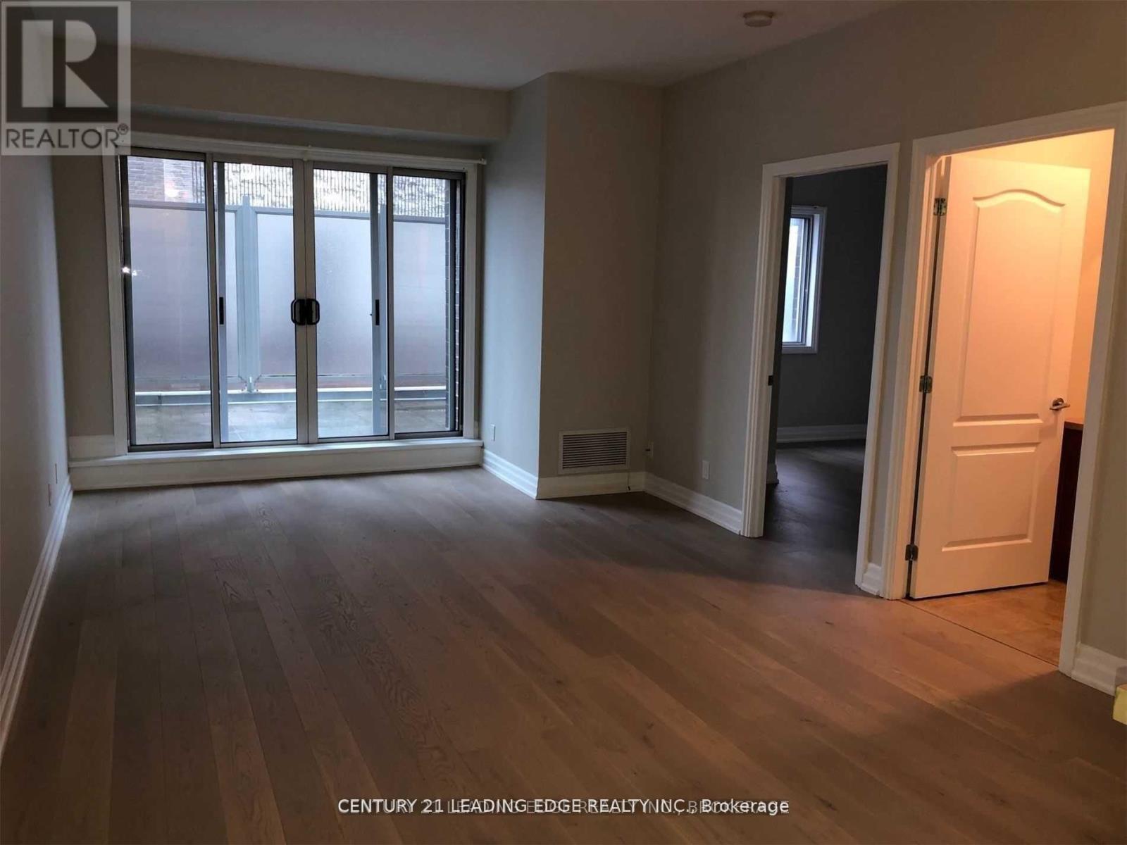 Property at 302 - 44 BOND STREET W image 4