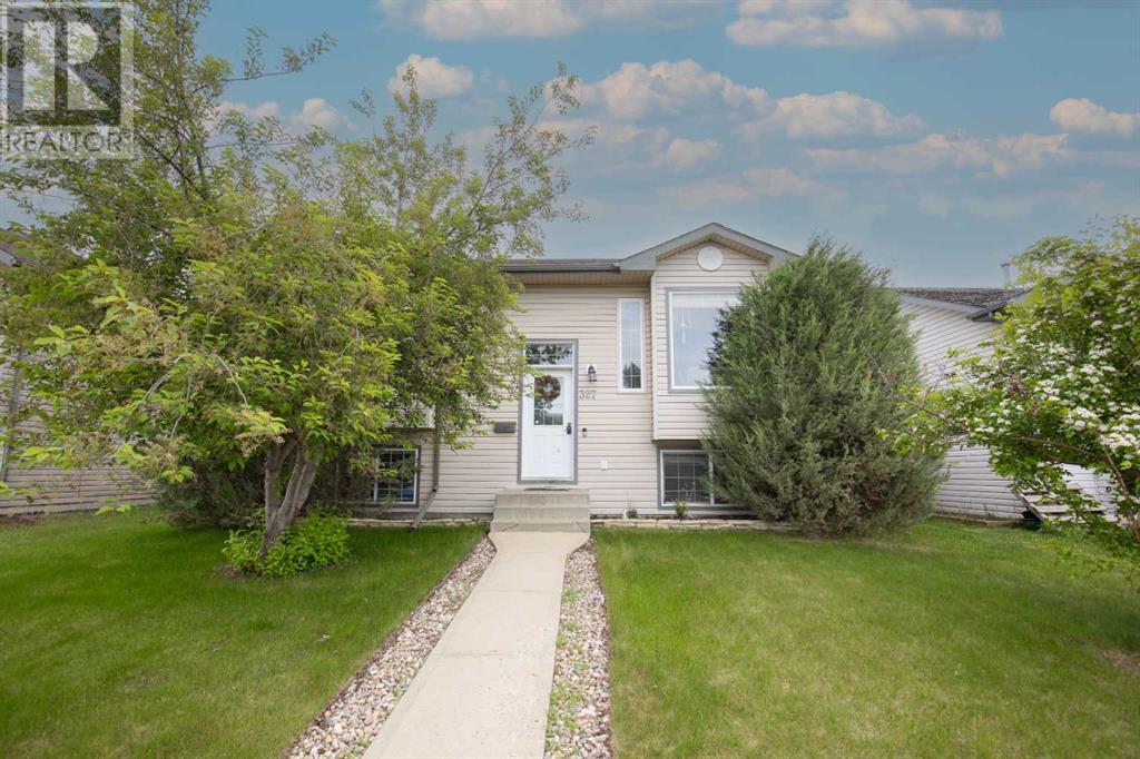 327 Duston Street, Red Deer, Alberta  T4R 3J9 - Photo 27 - A2228387