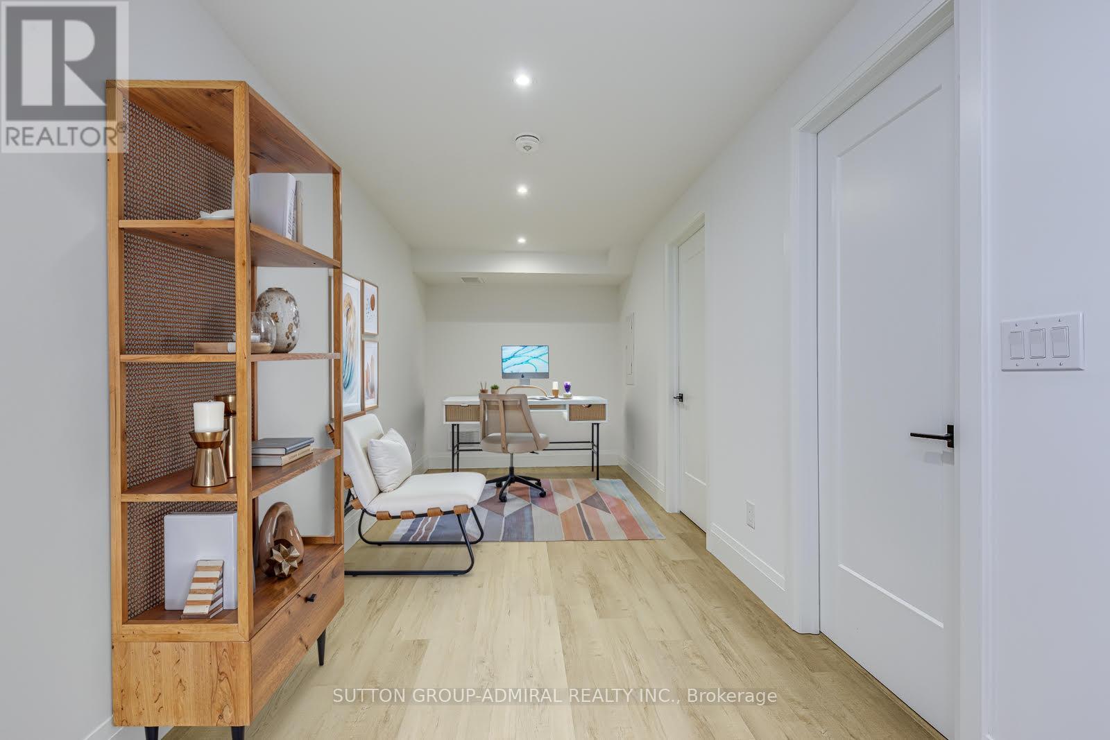 1026 Roosevelt Road, Mississauga, Ontario  L5G 3Y8 - Photo 14 - W12203697