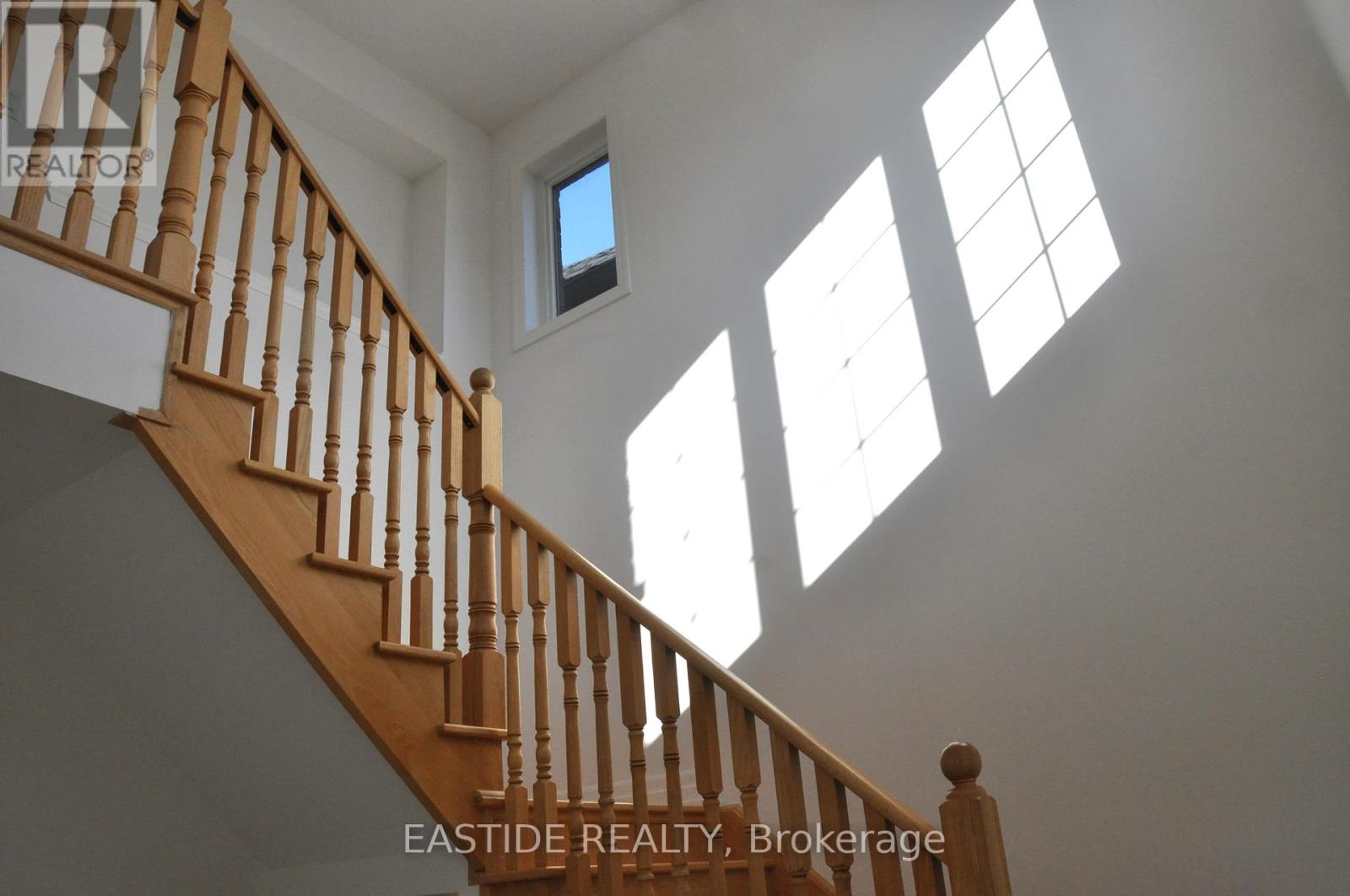 156 Frank Kelly Drive, East Gwillimbury, Ontario  L9N 0V1 - Photo 18 - N12204754
