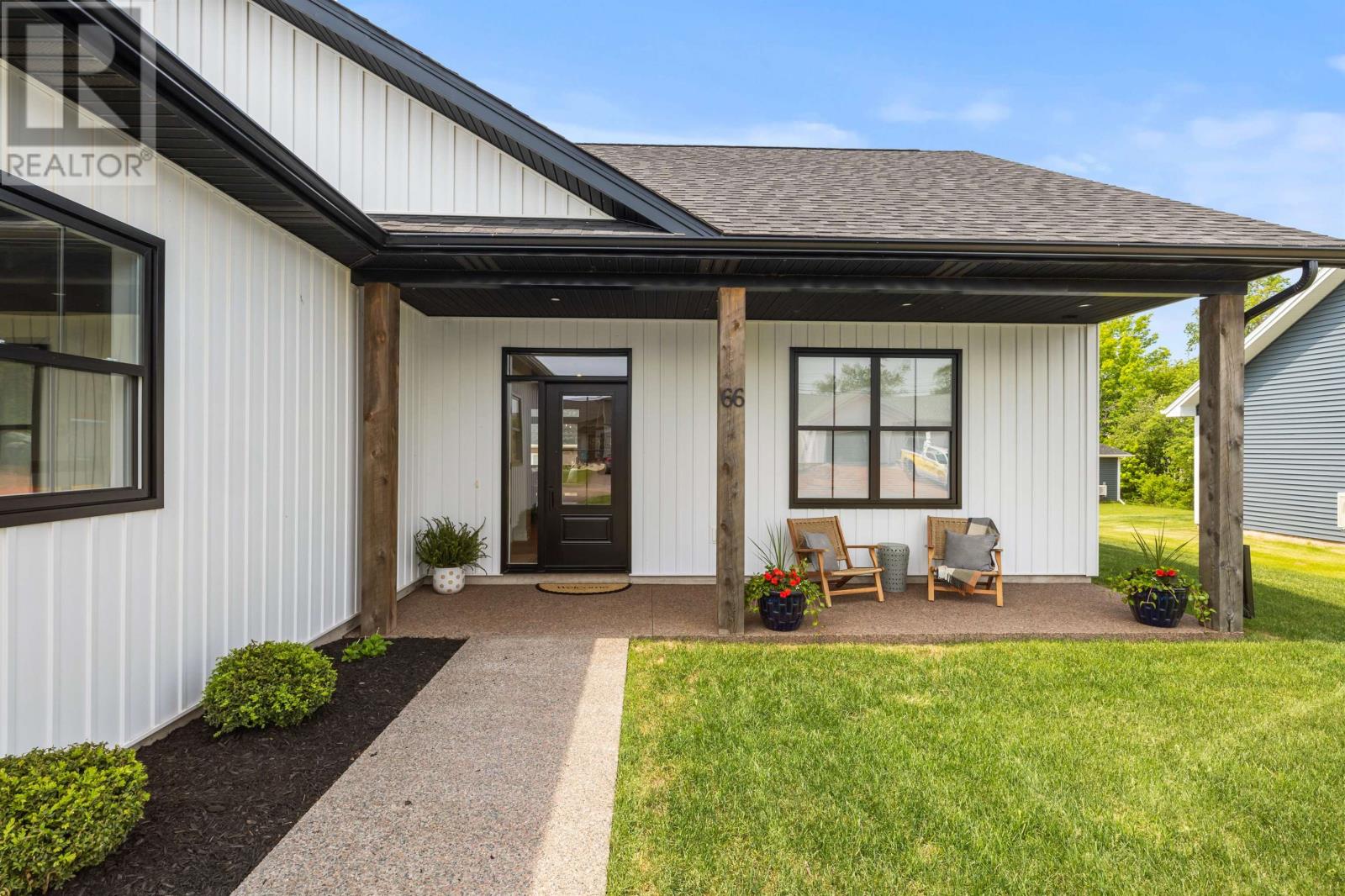 66 Smallwood Terrace, Stratford, Prince Edward Island  C1B 4L9 - Photo 4 - 202513846