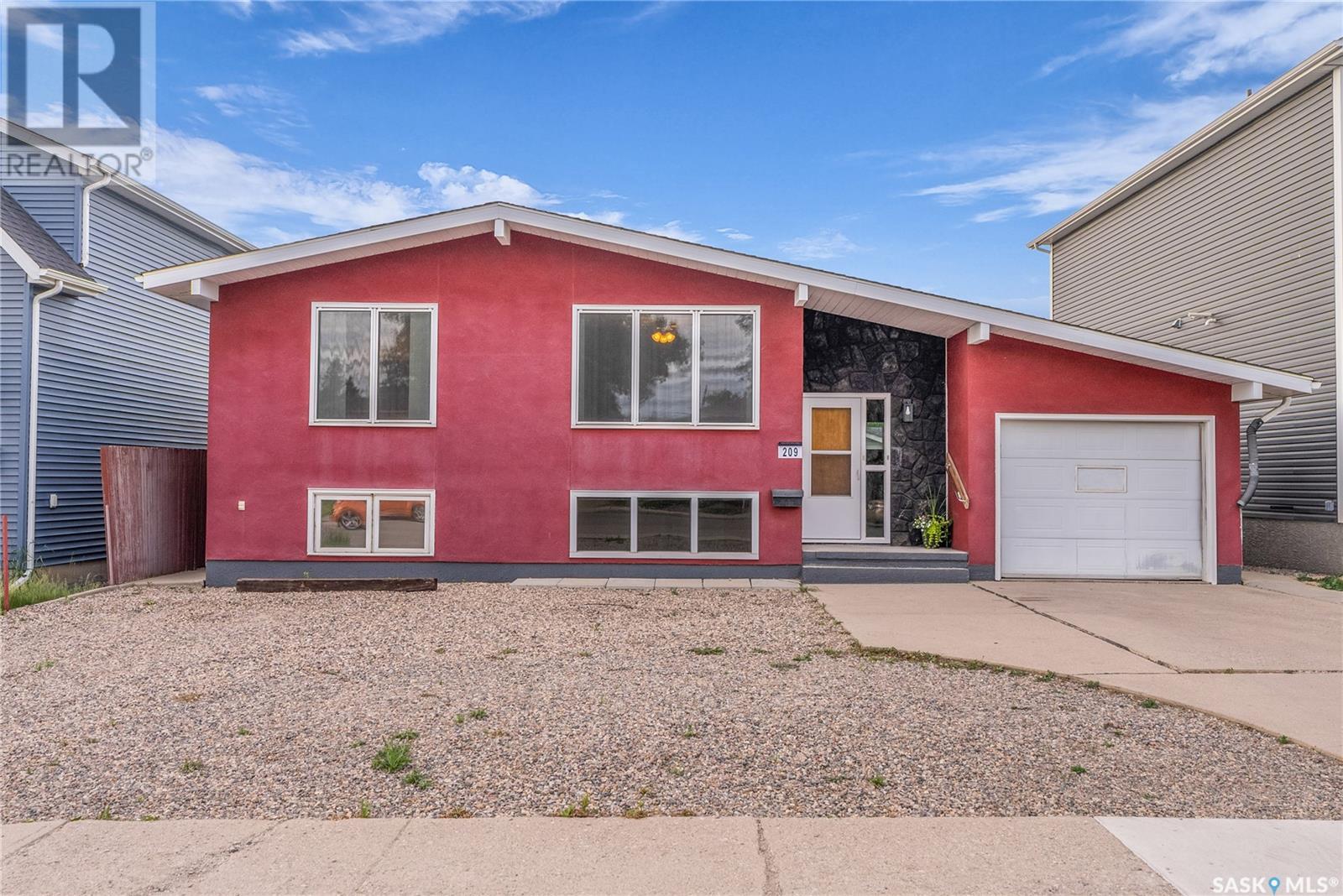 209 Hilliard STREET W, saskatoon, Saskatchewan