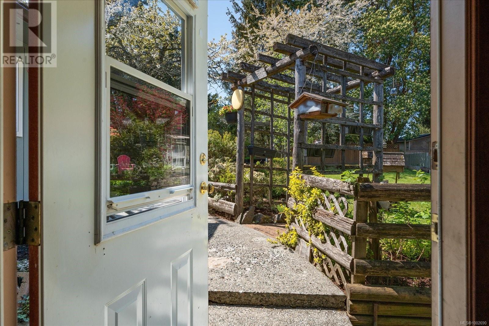 2353 Pheasant Terr, Nanaimo real estate listing 1002690 for sale