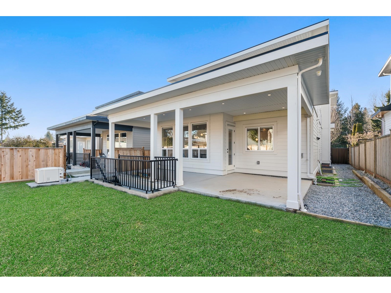 7464 115 STREET, Delta real estate listing R3011073 for sale