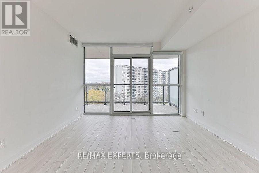 802 - 1461 Lawrence Avenue W, Toronto, Ontario  M6L 0A6 - Photo 8 - W12204790