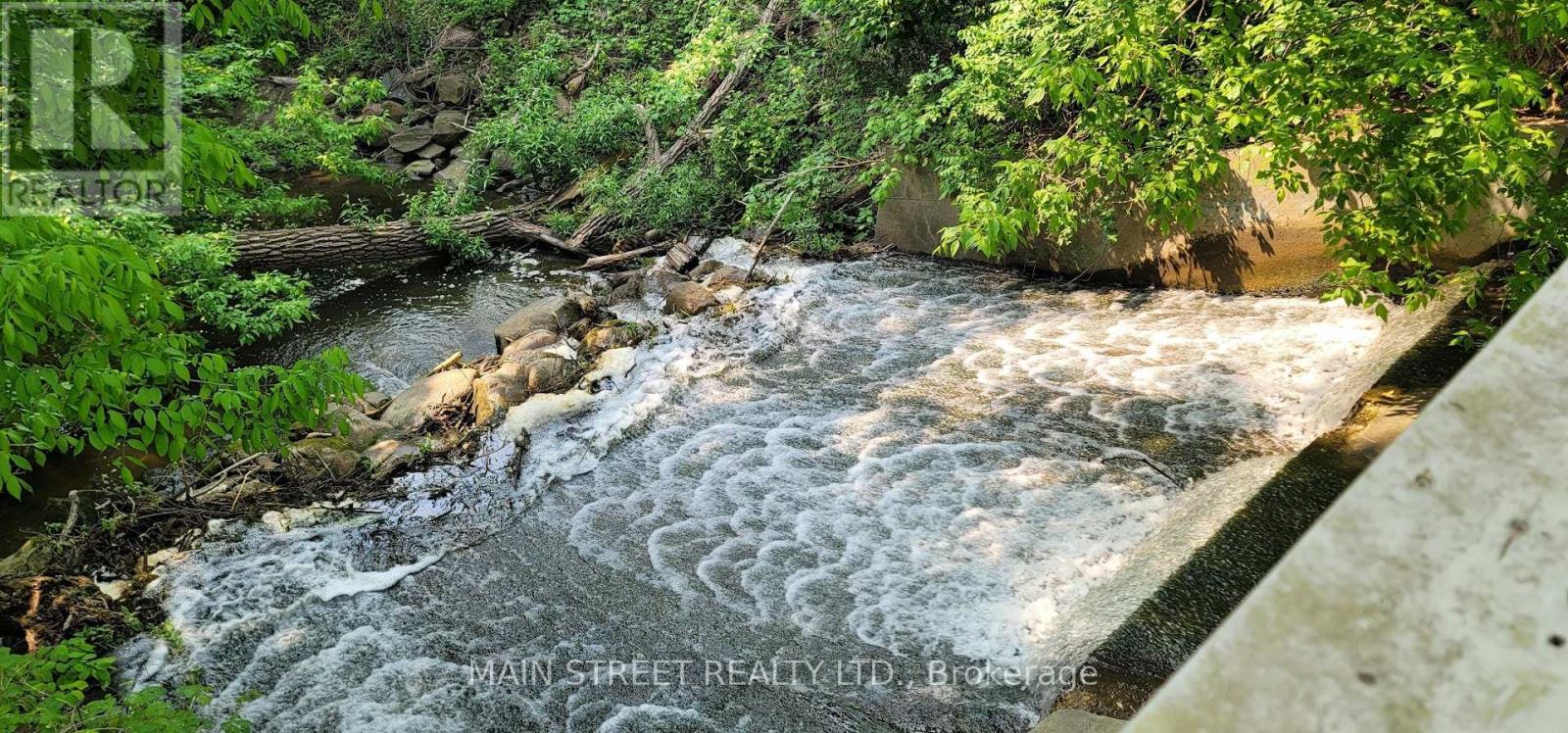 112 - 900 Bogart Mill Trail, Newmarket, Ontario  L3Y 8V5 - Photo 37 - N12129578