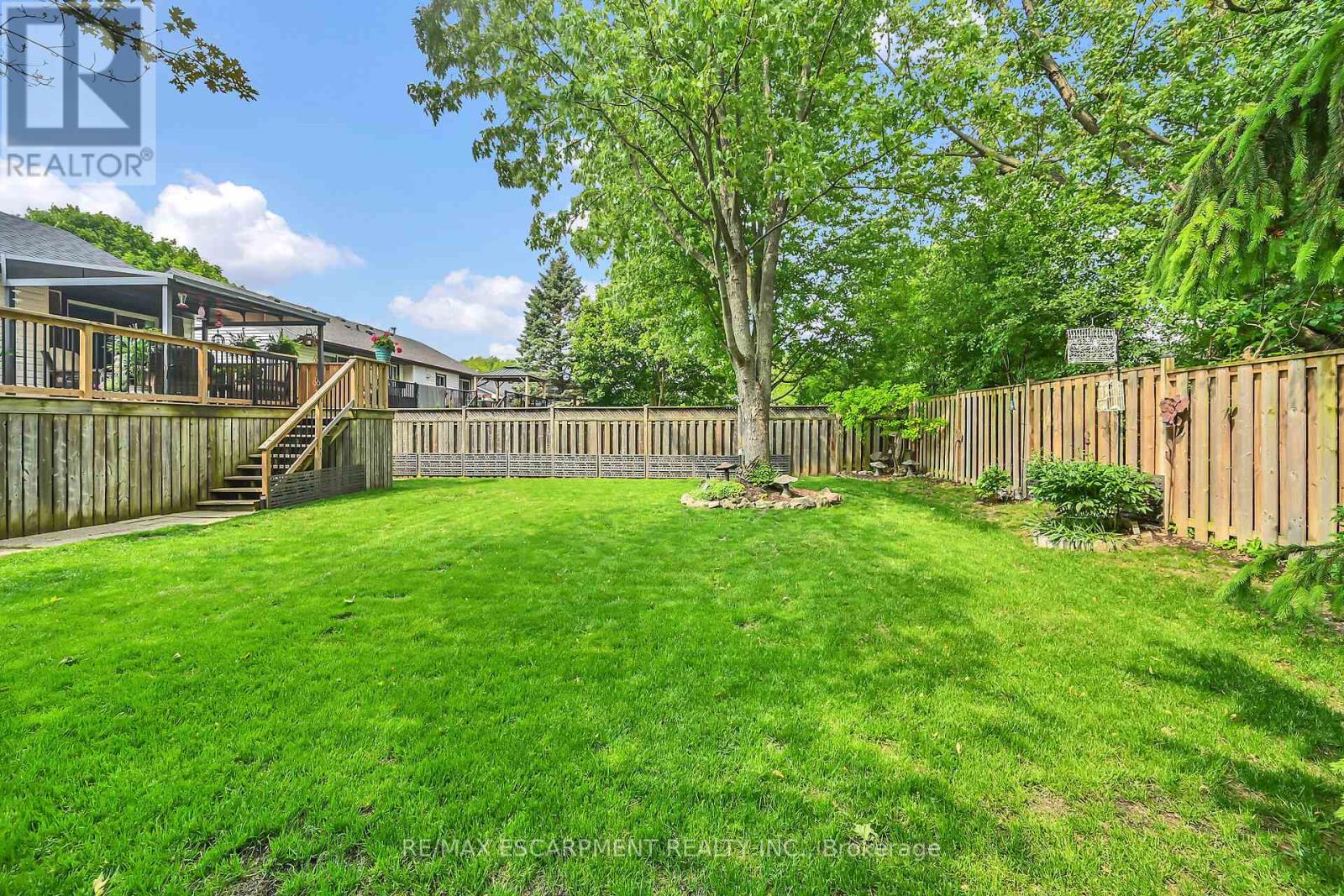 229 Williamson Drive, Haldimand, Ontario  N3W 1A5 - Photo 16 - X12204775