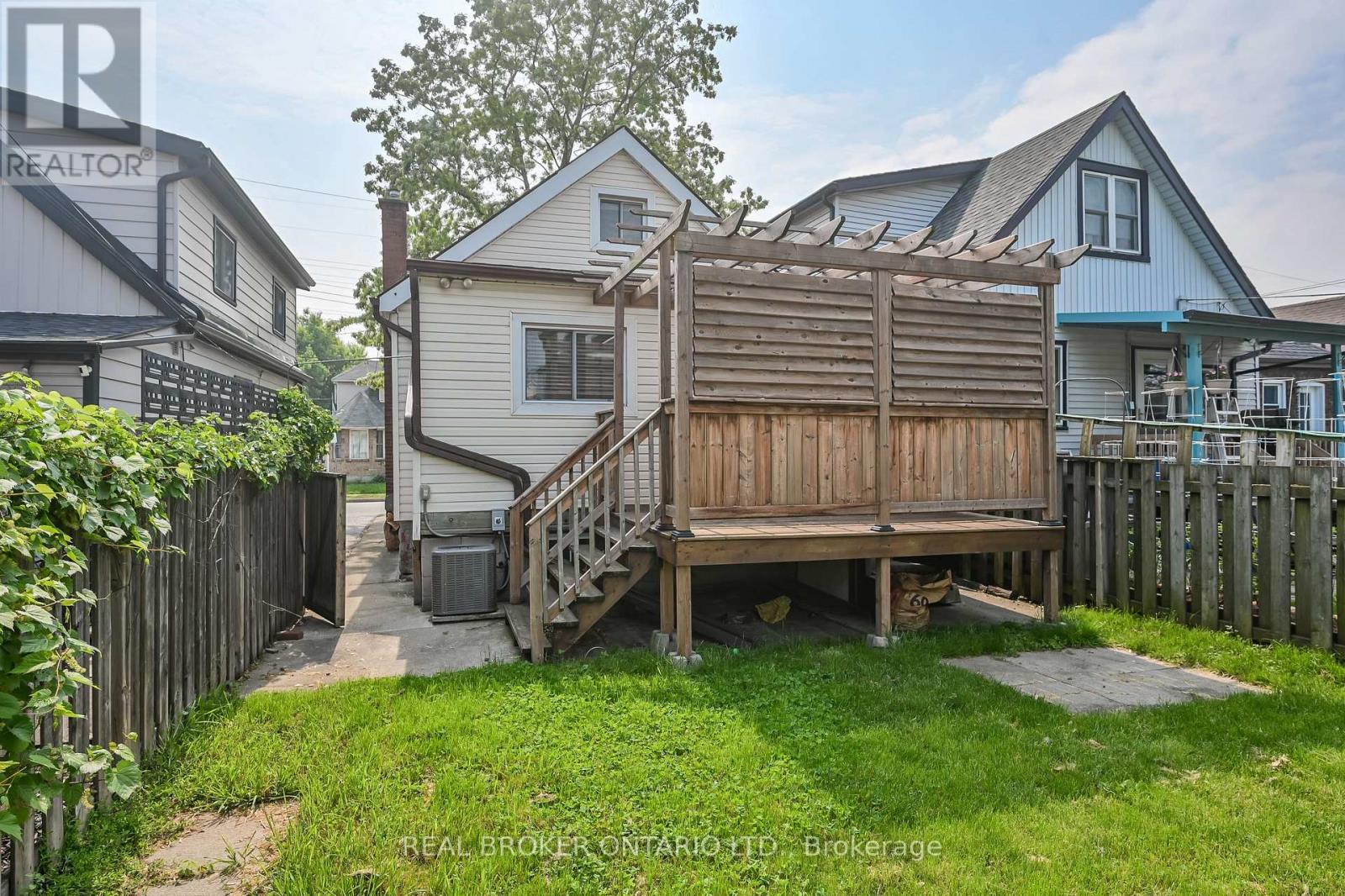 417 Paling Avenue, Hamilton, Ontario  L8H 5K3 - Photo 32 - X12090956