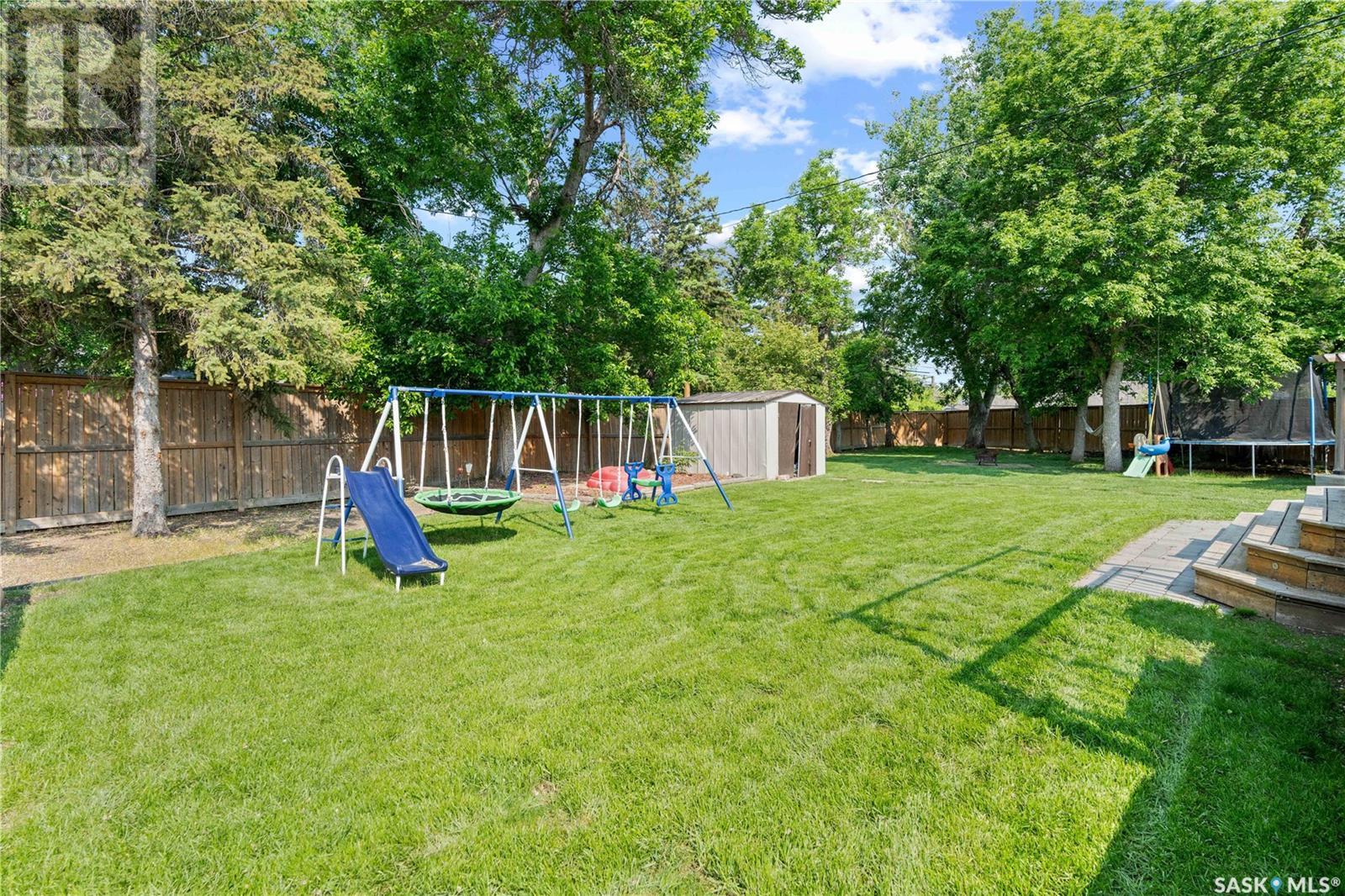 16 Lipton Place, Regina, Saskatchewan  S4R 3T6 - Photo 37 - SK008711