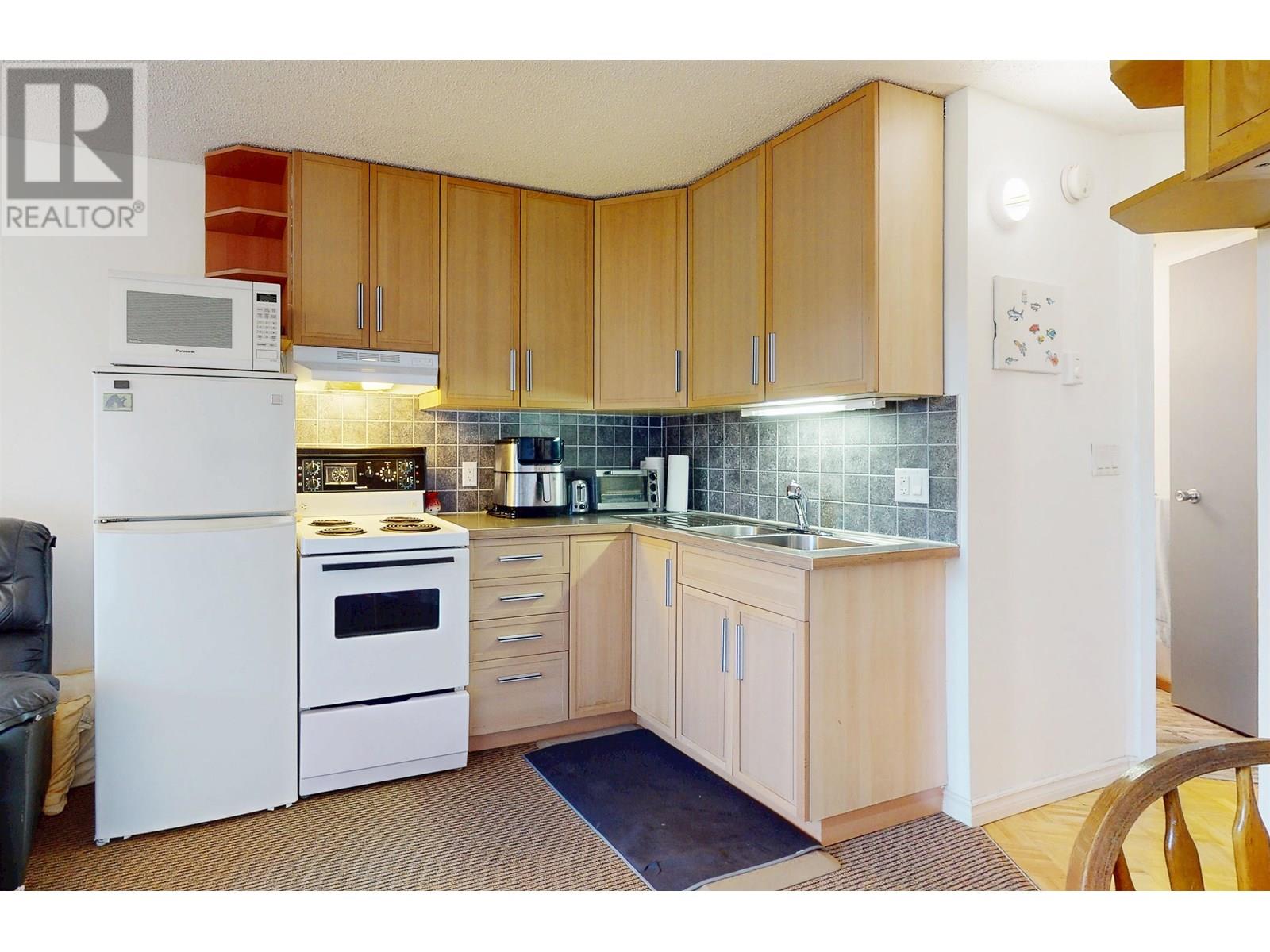 Property at 211 2109 WHISTLER ROAD image 3