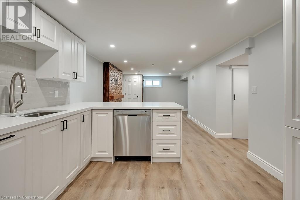 66 East 41st Street Unit# Lower, Hamilton, Ontario  L8T 2Z6 - Photo 10 - 40738493