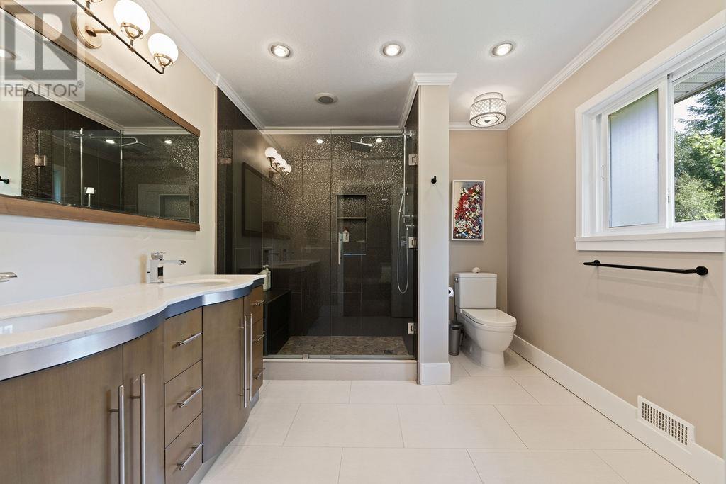 934 Forest Hills Drive, North Vancouver, British Columbia  V7R 1N2 - Photo 26 - R3012649