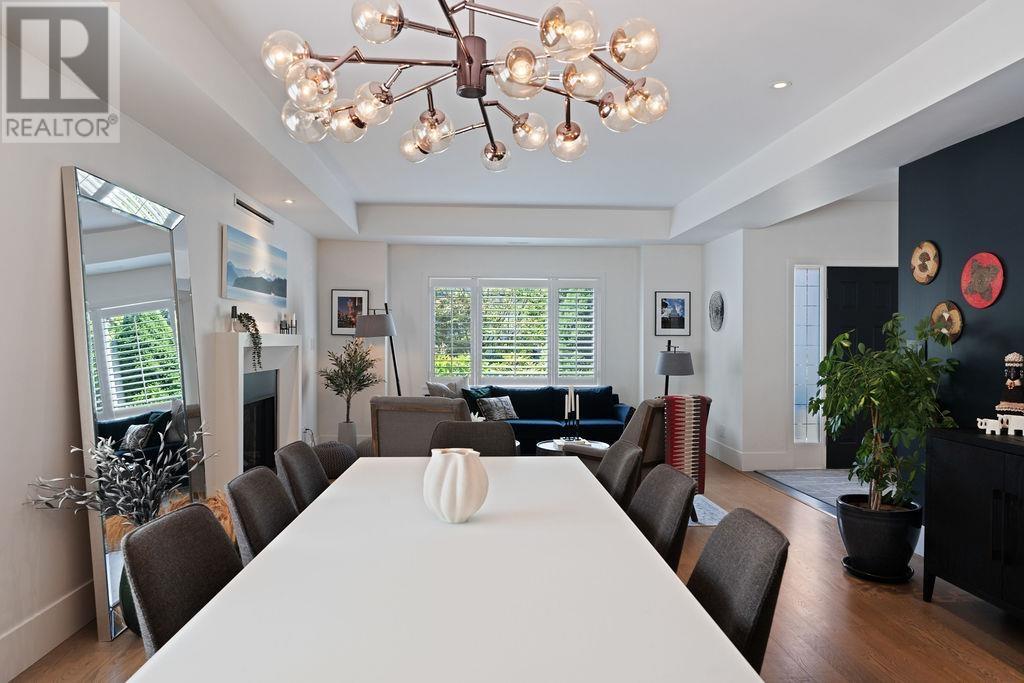 934 Forest Hills Drive, North Vancouver, British Columbia  V7R 1N2 - Photo 5 - R3012649