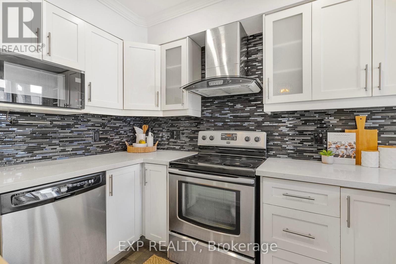 366 Dundas Street E, Toronto, Ontario  M5A 2A3 - Photo 14 - C12204805
