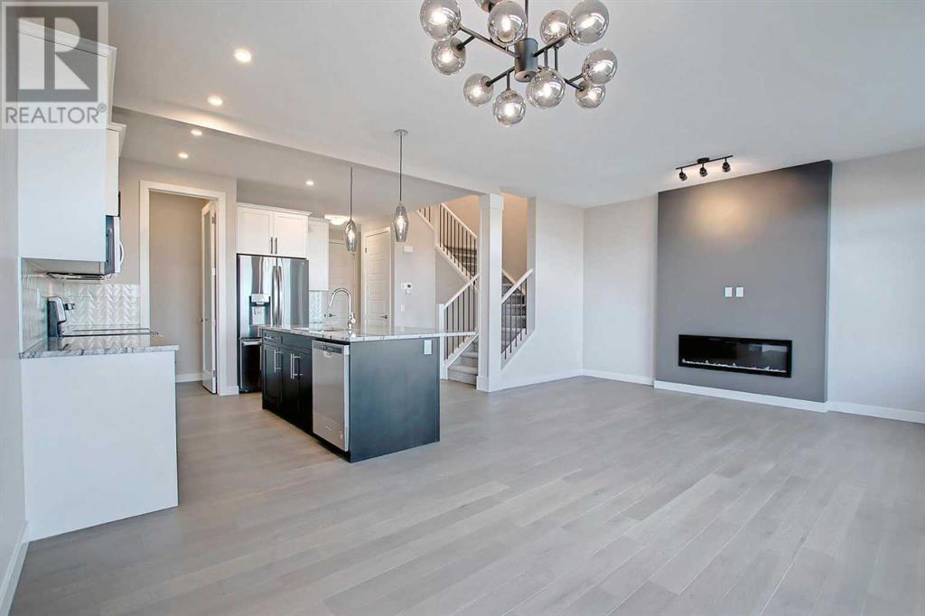 123 Waterford Manor, Chestermere, Alberta  T1X 2Z8 - Photo 4 - A2183530