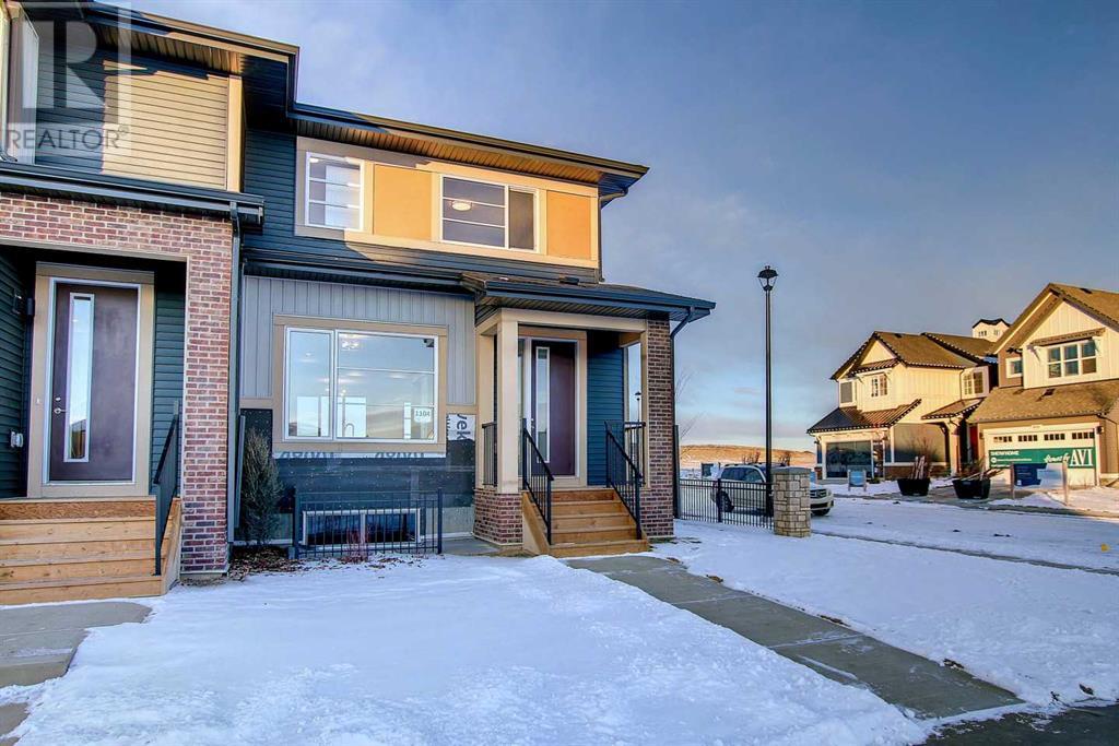 340 Waterford Boulevard, Chestermere, Alberta  T1X 2Z7 - Photo 2 - A2198559