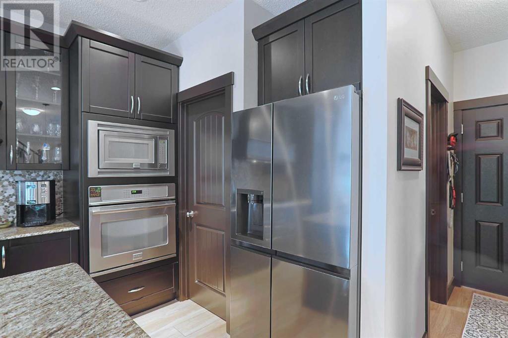 259 Valley Pointe Place Nw, Calgary, Alberta  T3B 6B2 - Photo 9 - A2226143